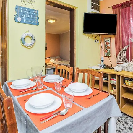 Apartment 2 Bedroom Amazing In